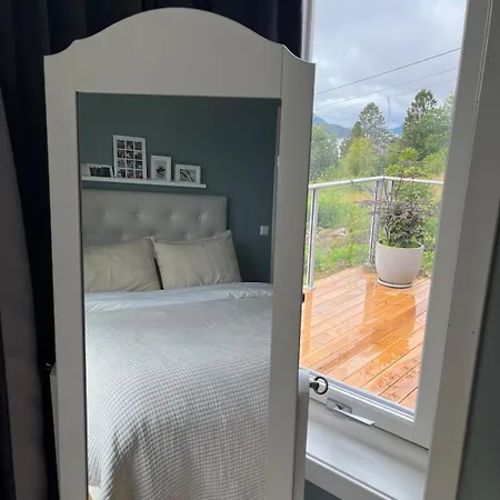 Exclusive Fjord With View & Wood-fired Sauna Stette